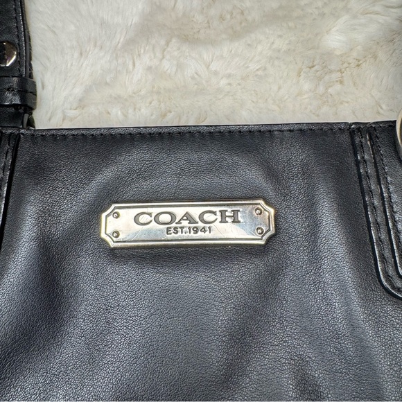 COACH Gallery Black Smooth Leather East West Tote Bag F19252 - Picture 4 of 9